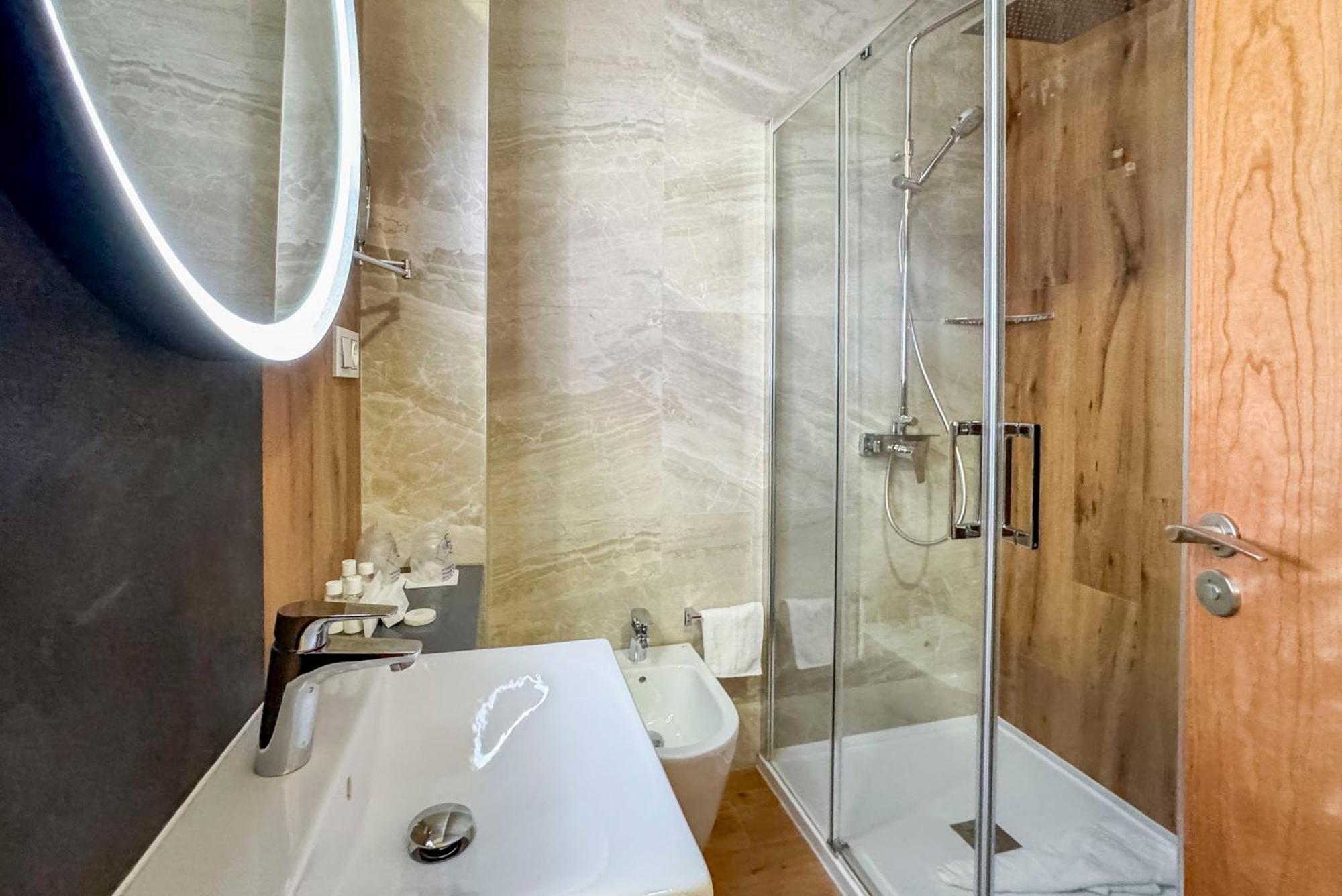 Torreluz Suites อัลเมรีอา ภายนอก รูปภาพ