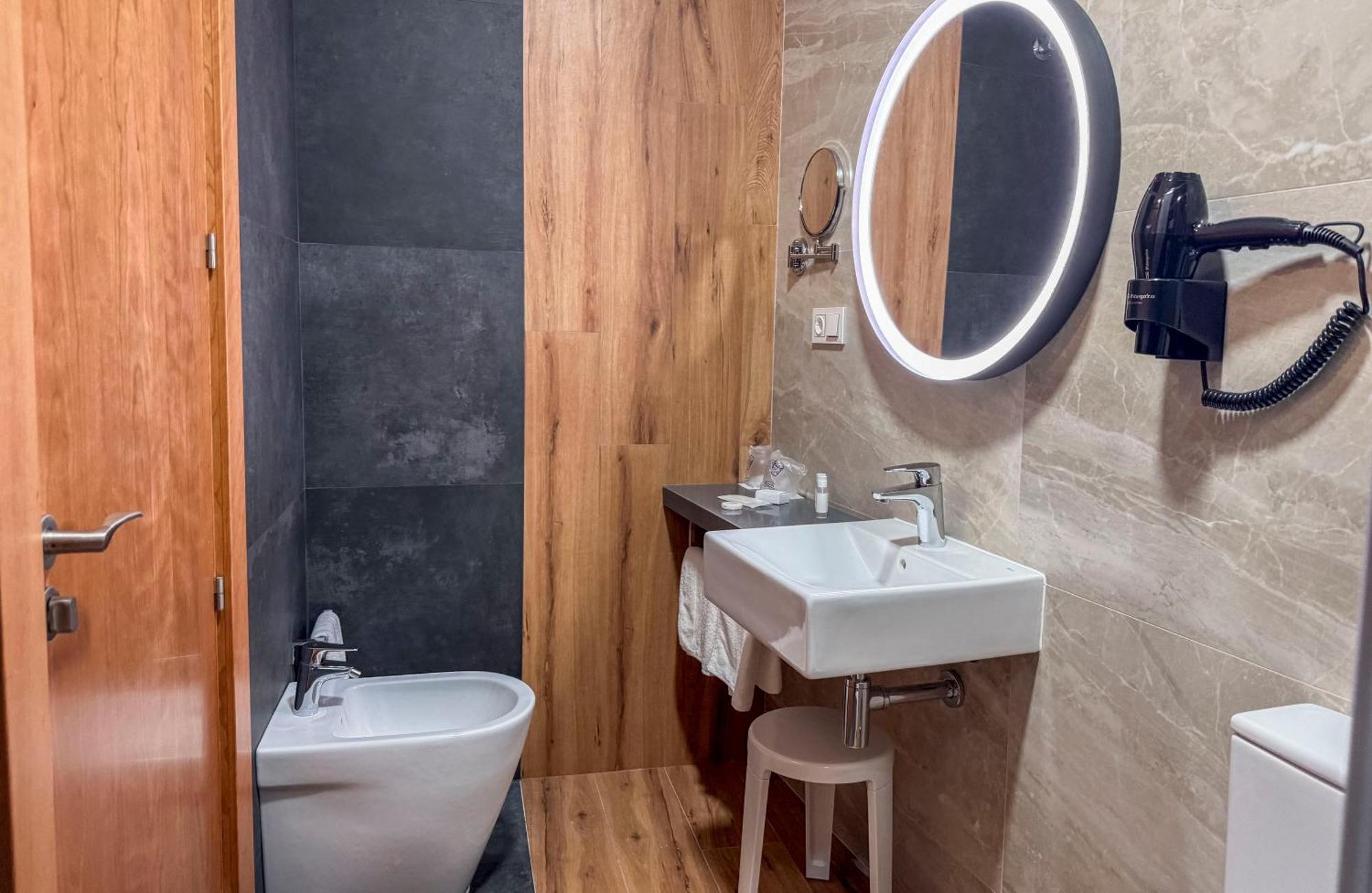 Torreluz Suites อัลเมรีอา ภายนอก รูปภาพ