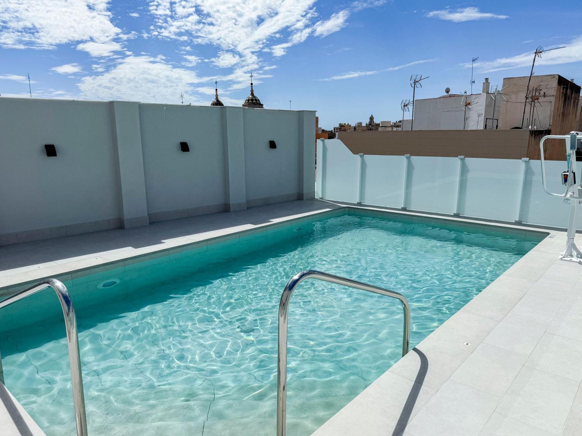 Torreluz Suites อัลเมรีอา ภายนอก รูปภาพ
