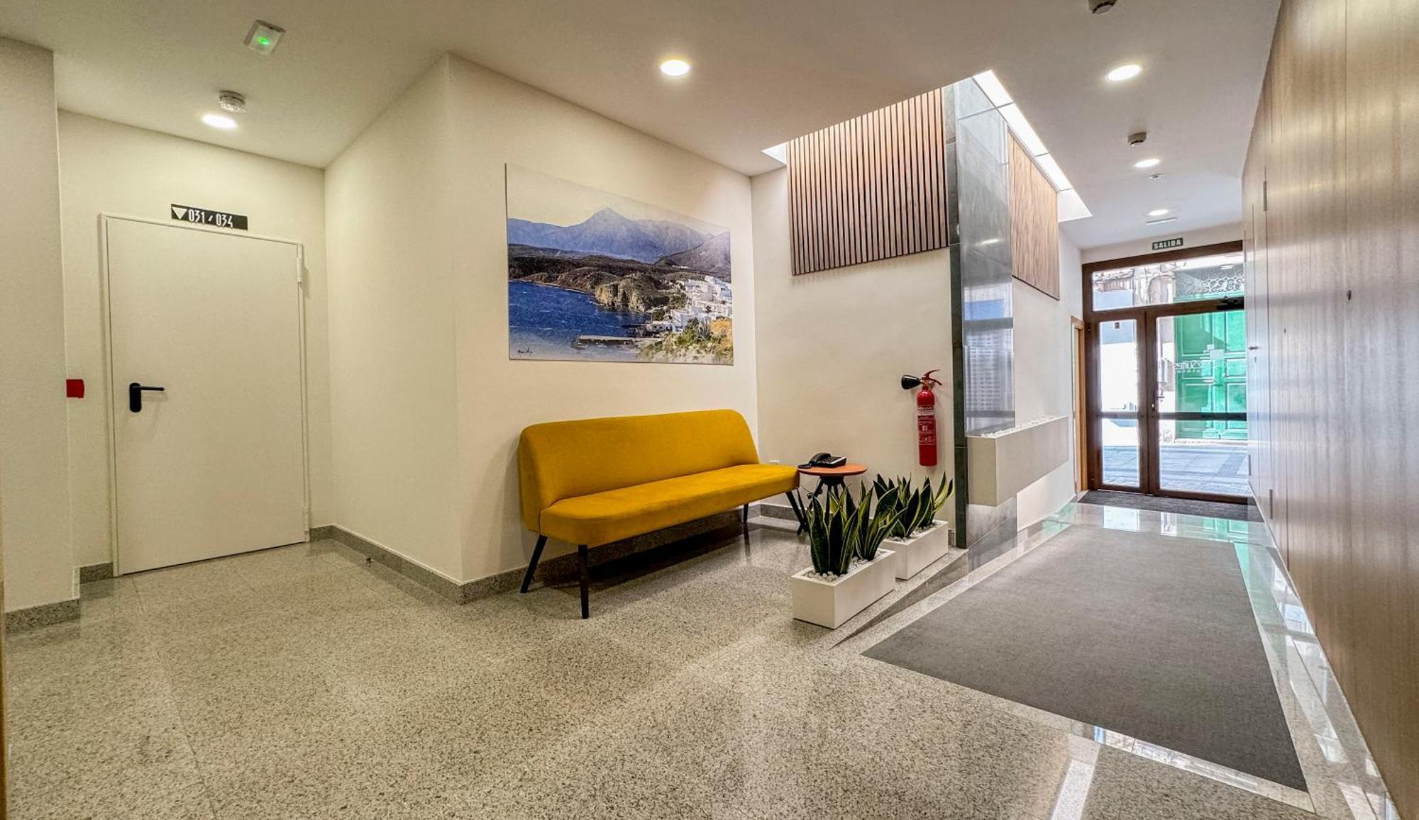 Torreluz Suites อัลเมรีอา ภายนอก รูปภาพ